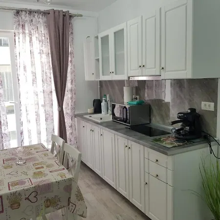 Prime Rose, 2 Camere, Mamaia Nord Apartment *